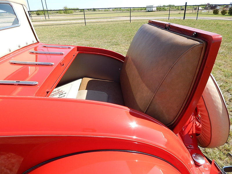 2nd Image of a 1931 CHRYSLER CM6