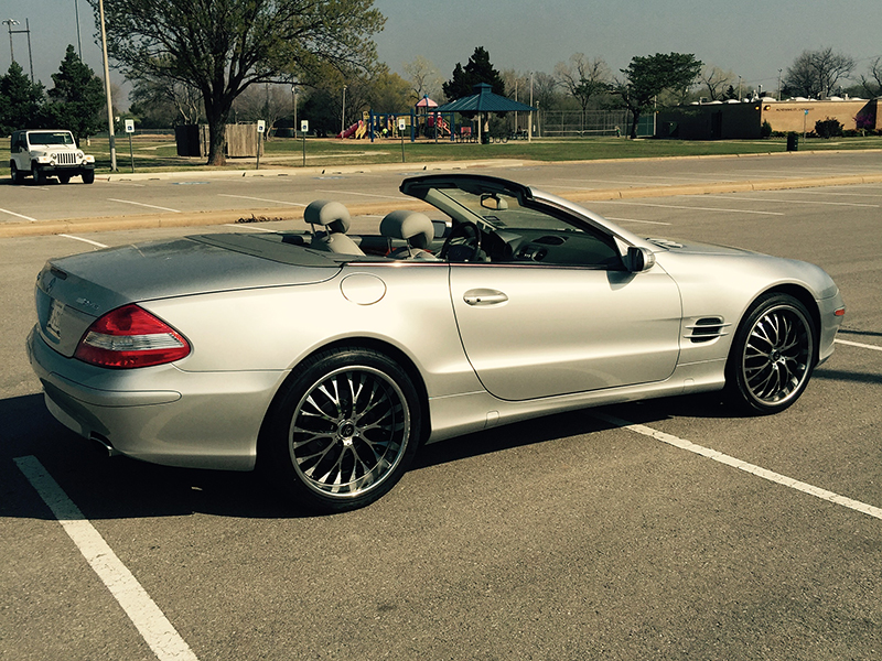 3rd Image of a 2005 MERCEDES SL 500