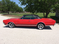 Image 1 of 2 of a 1967 OLDSMOBILE CUTLASS