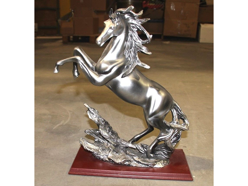 0th Image of a N/A MUSTANG HORSE FIGURINE