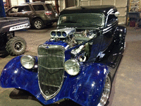 Image 5 of 9 of a 1933 FORD 3 WINDOW COUPE