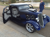 Image 6 of 9 of a 1933 FORD 3 WINDOW COUPE