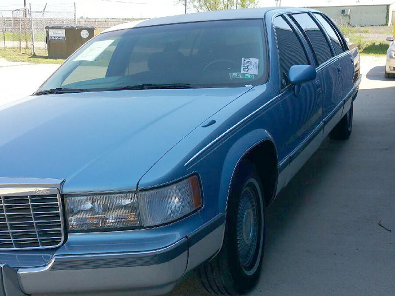 1st Image of a 1994 CADILLAC FLEETWOOD