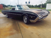 Image 3 of 8 of a 1962 FORD THUNDERBIRD