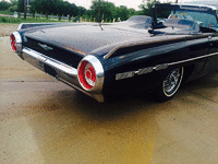 Image 6 of 8 of a 1962 FORD THUNDERBIRD