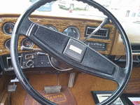 Image 4 of 5 of a 1975 GMC 1500