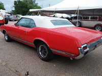 Image 2 of 5 of a 1971 OLDSMOBILE CUTLASS