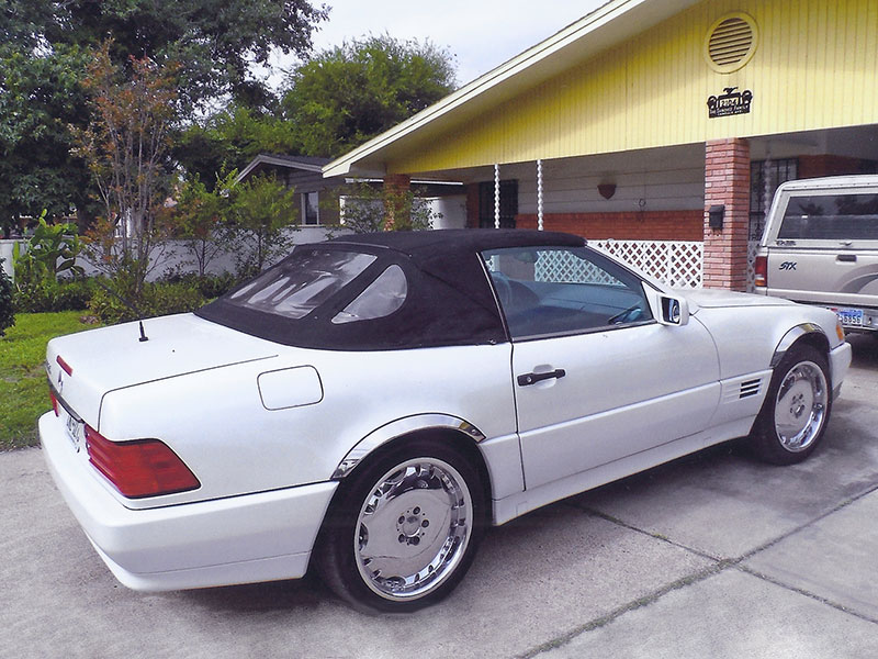 2nd Image of a 1991 MERCEDES-BENZ 300SL