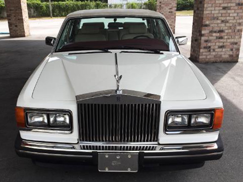 2nd Image of a 1989 ROLLS ROYCE SILVER SPUR