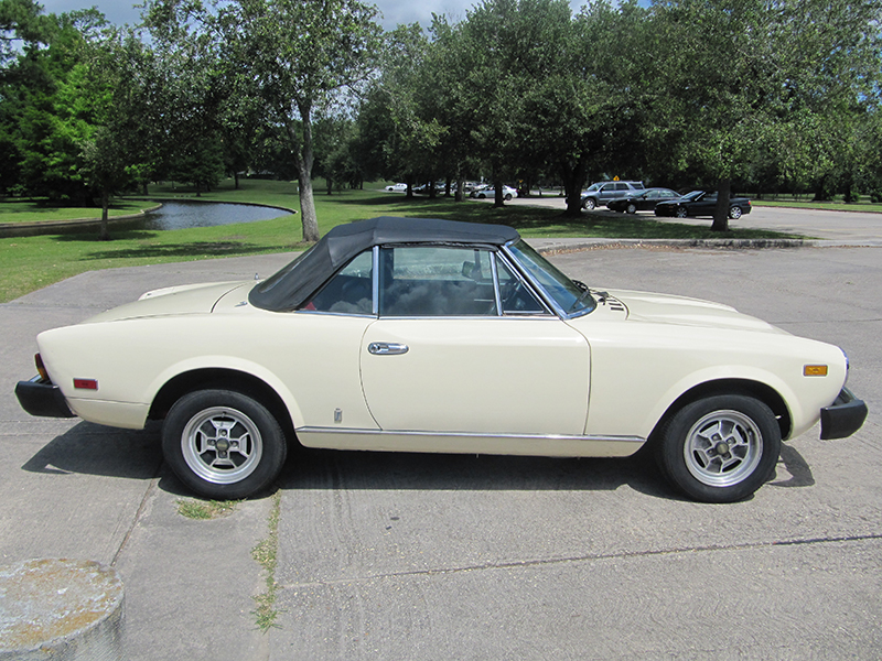 3rd Image of a 1979 FIAT SPIDER
