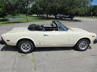 Image 3 of 6 of a 1979 FIAT SPIDER