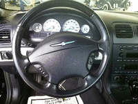 Image 4 of 5 of a 2003 FORD THUNDERBIRD