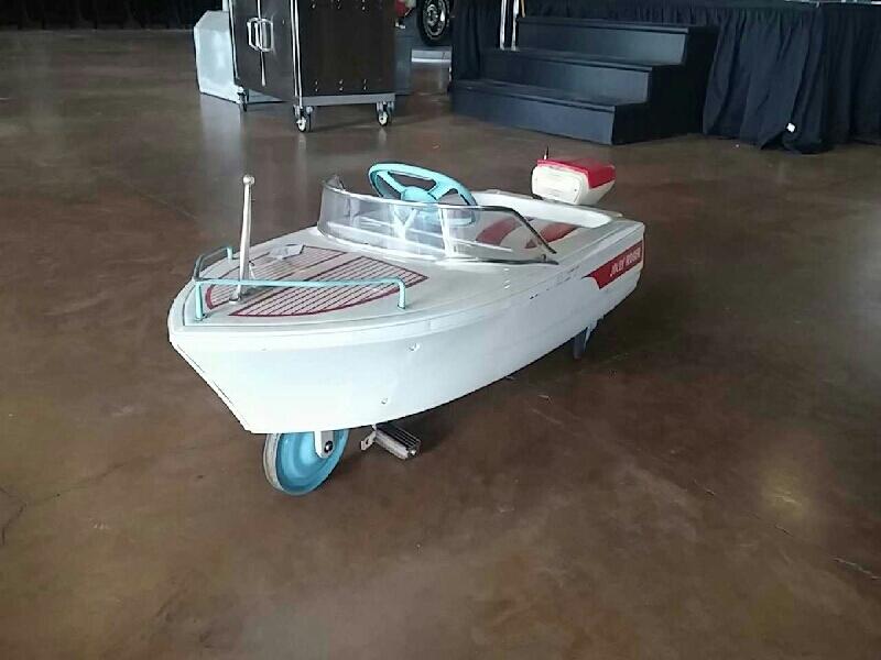 1st Image of a N/A PEDAL BOAT N/A
