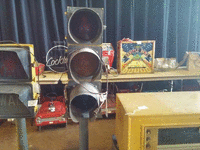 Image 1 of 1 of a N/A TRAFFIC LIGHT W/STAND RED YELLOW GREEN