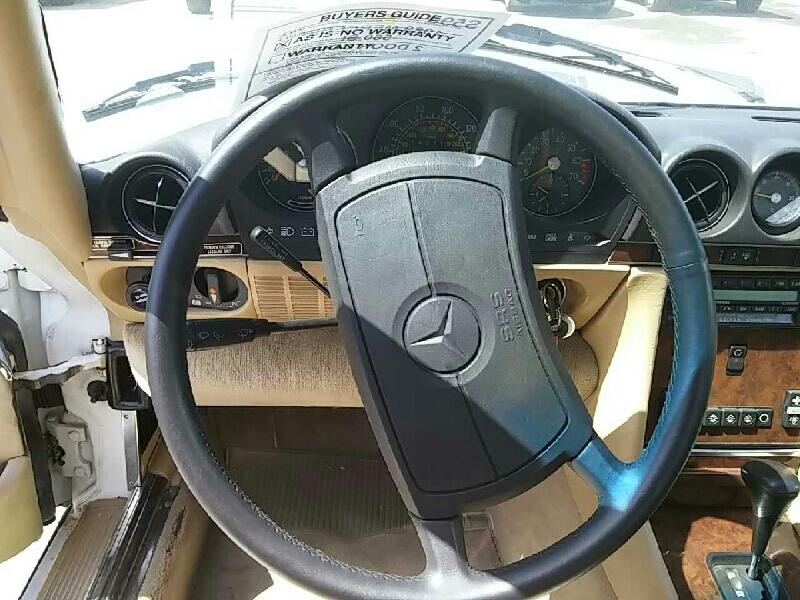 3rd Image of a 1989 MERCEDES 560 SL