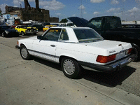 Image 2 of 5 of a 1989 MERCEDES 560 SL