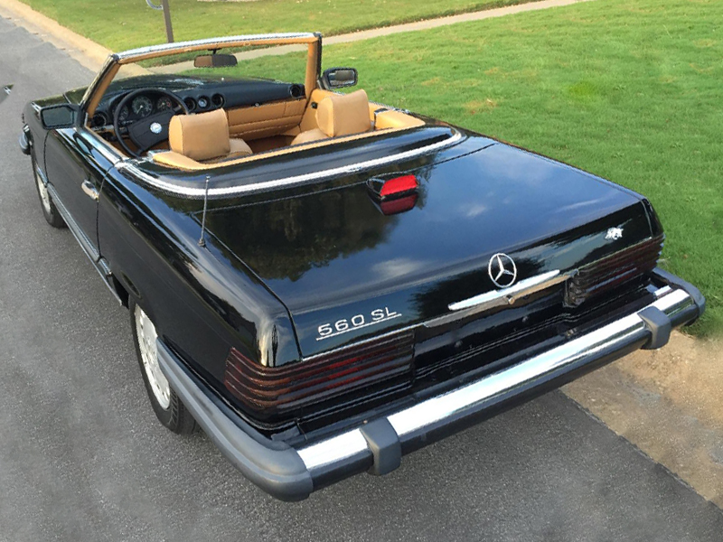 2nd Image of a 1987 MERCEDES-BENZ 560 SL