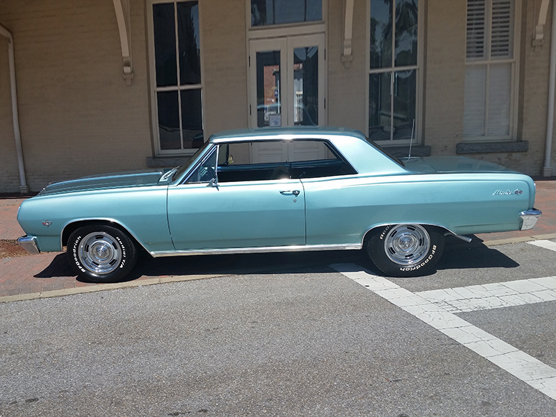 2nd Image of a 1965 CHEVROLET CHEVELLE
