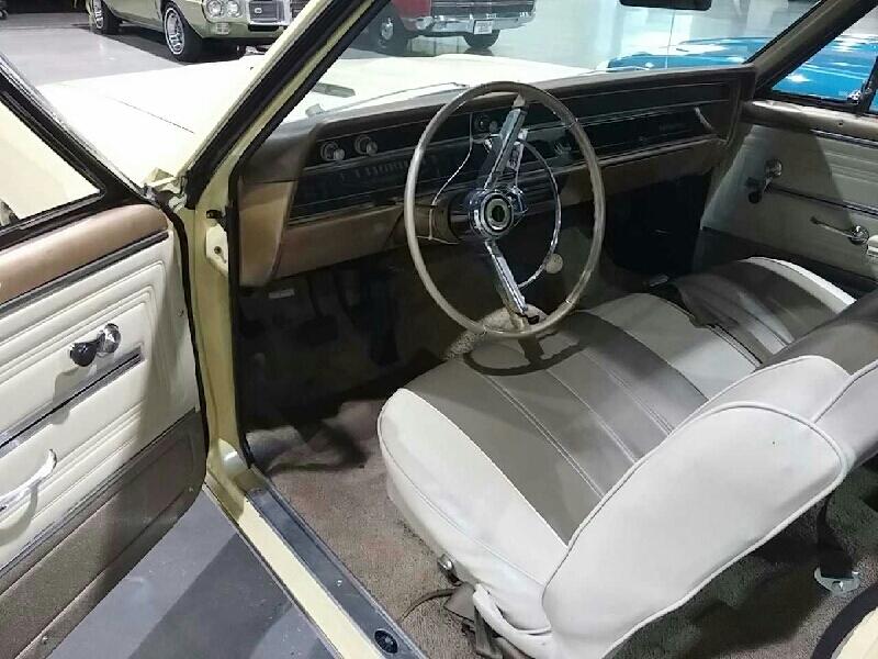 2nd Image of a 1966 CHEVROLET CHEVELLE SS