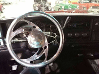 Image 6 of 9 of a 2001 GMC SIERRA 1500