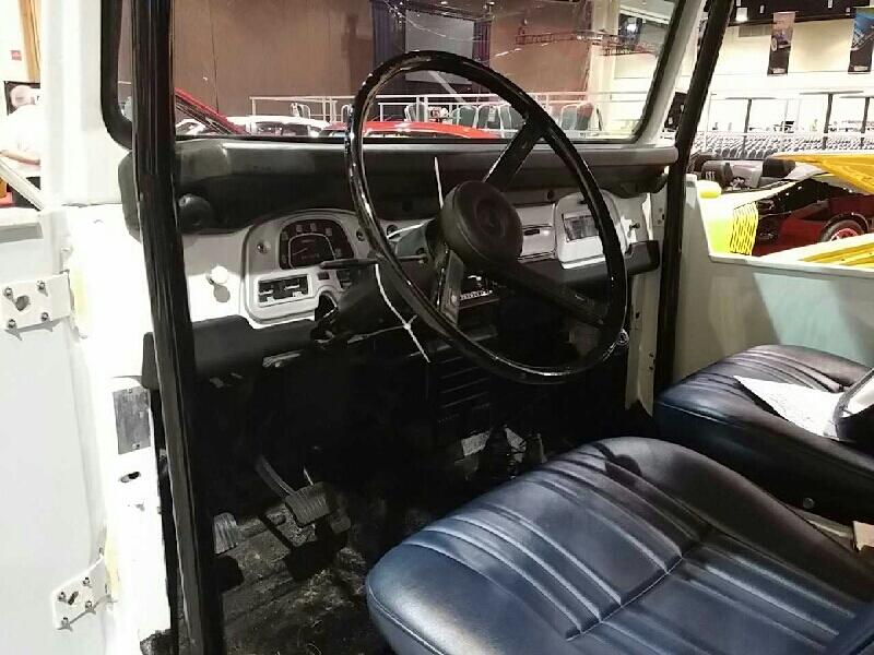 2nd Image of a 1973 TOYOTA LAND CRUISER