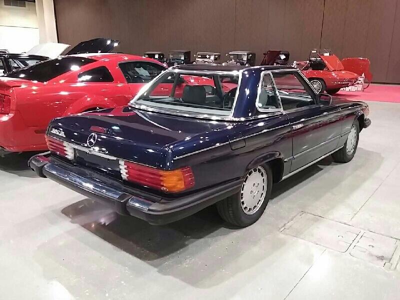 2nd Image of a 1984 MERCEDES-BENZ 380SL