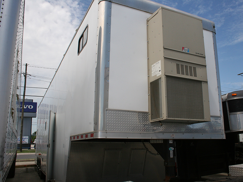 5th Image of a 2006 FREIGHTLINER COLUMBIA 120