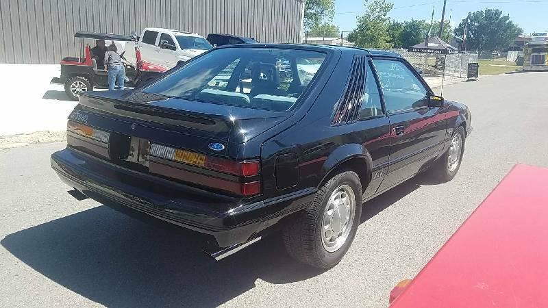 3rd Image of a 1985 FORD MUSTANG LX