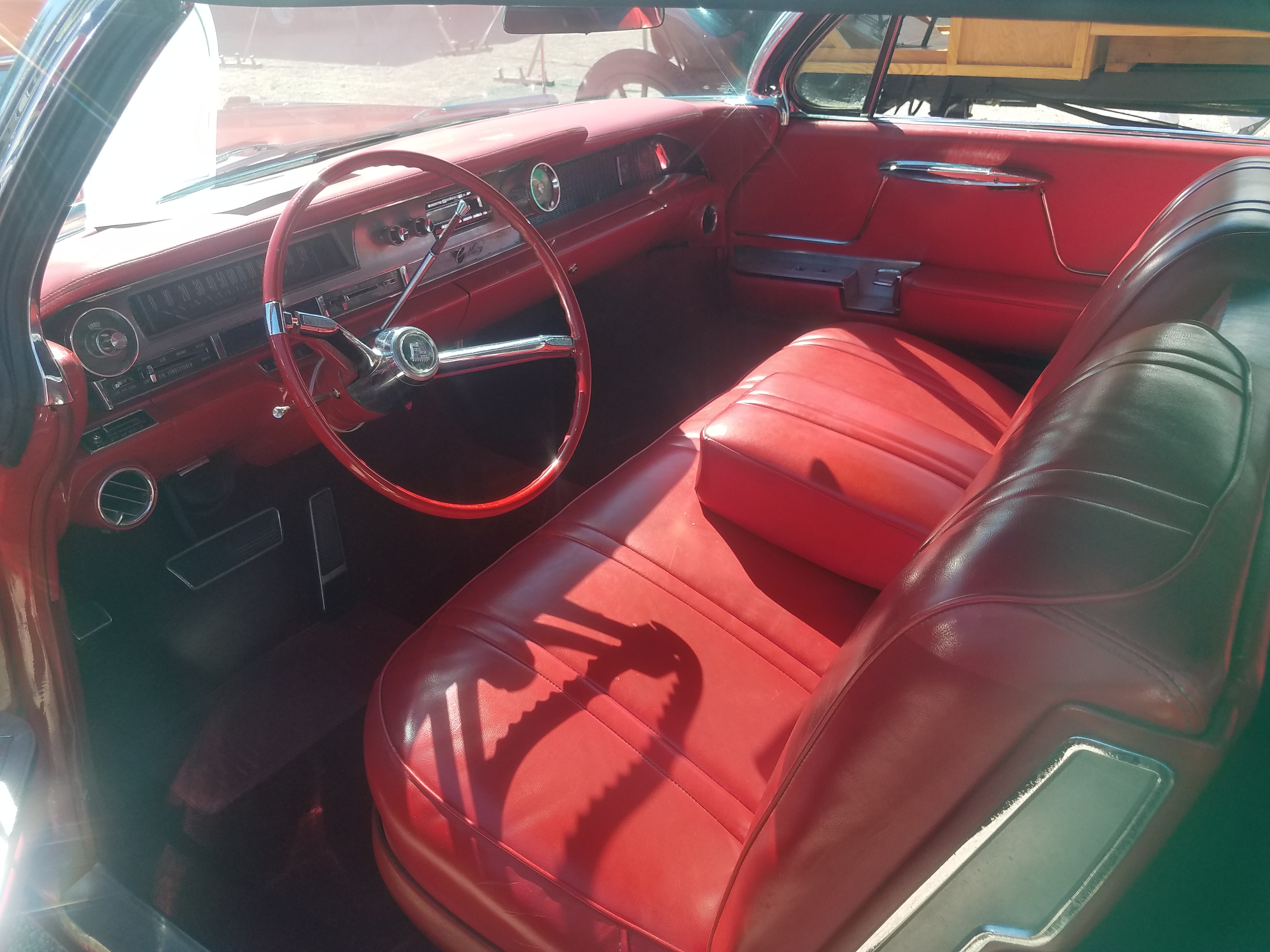2nd Image of a 1962 CADILLAC SERIES 62