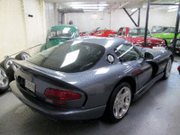 Image 2 of 7 of a 2000 DODGE VIPER GTS