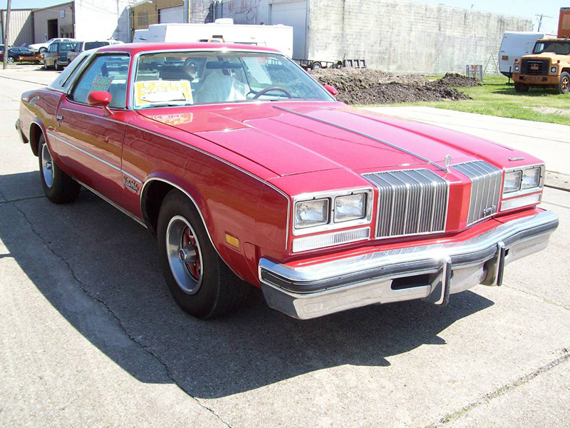 1st Image of a 1977 OLDSMOBILE CUTLASS