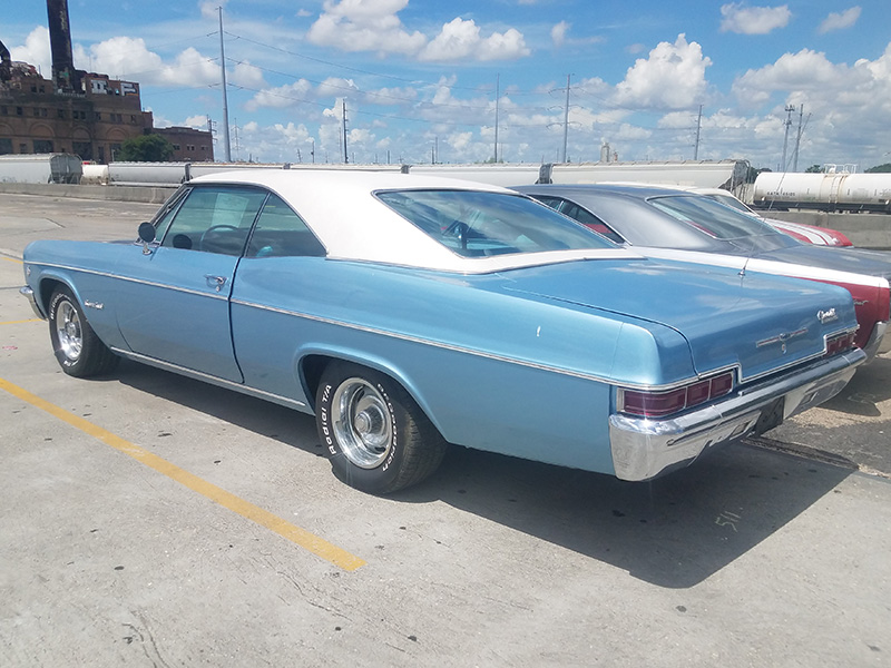 2nd Image of a 1966 CHEVROLET IMPALA SS