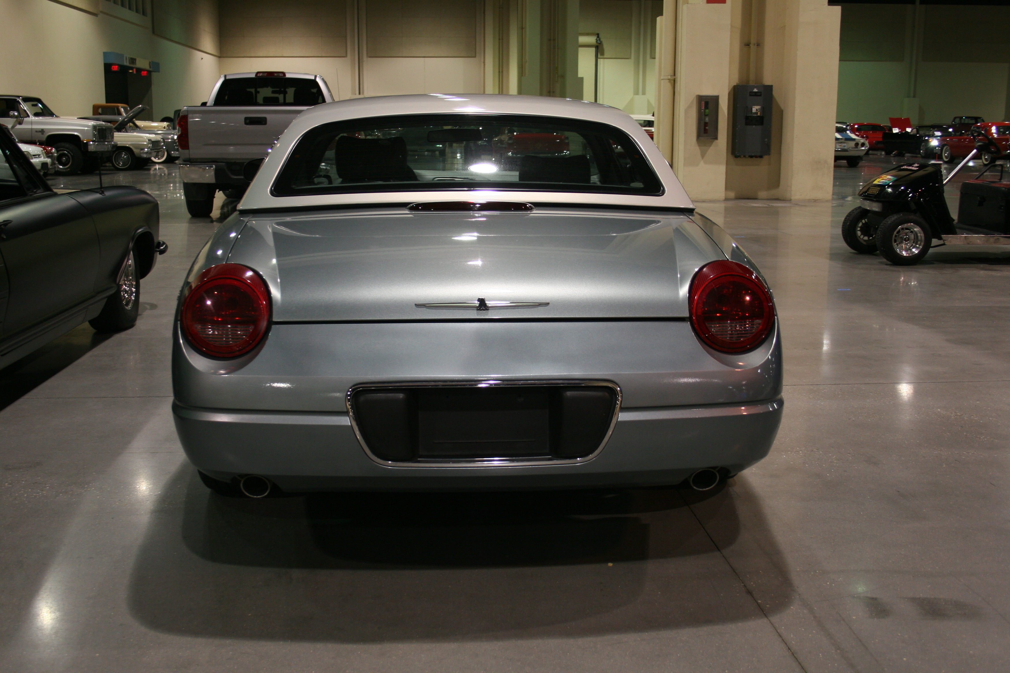 4th Image of a 2004 FORD THUNDERBIRD
