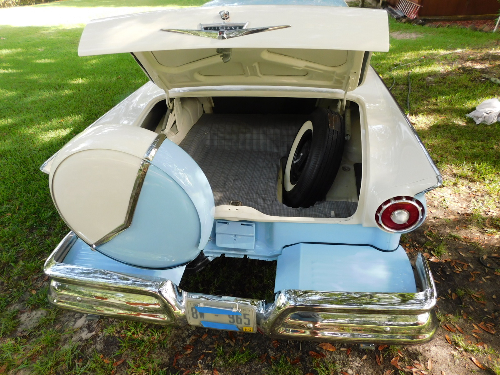 8th Image of a 1957 FORD FAIRLANE 500