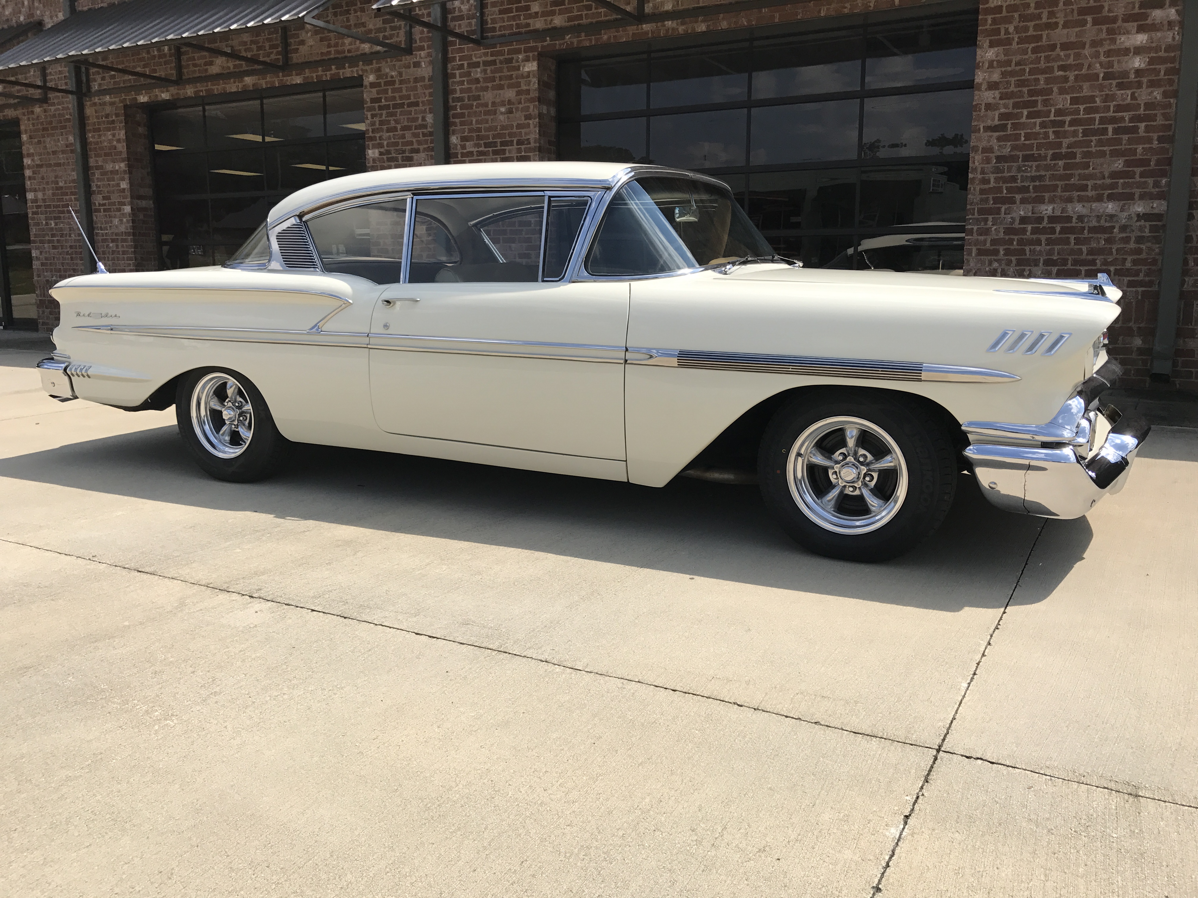 2nd Image of a 1958 CHEVROLET BELAIR