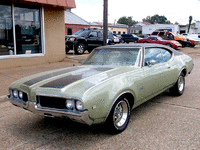 Image 1 of 3 of a 1969 OLDSMOBILE 442