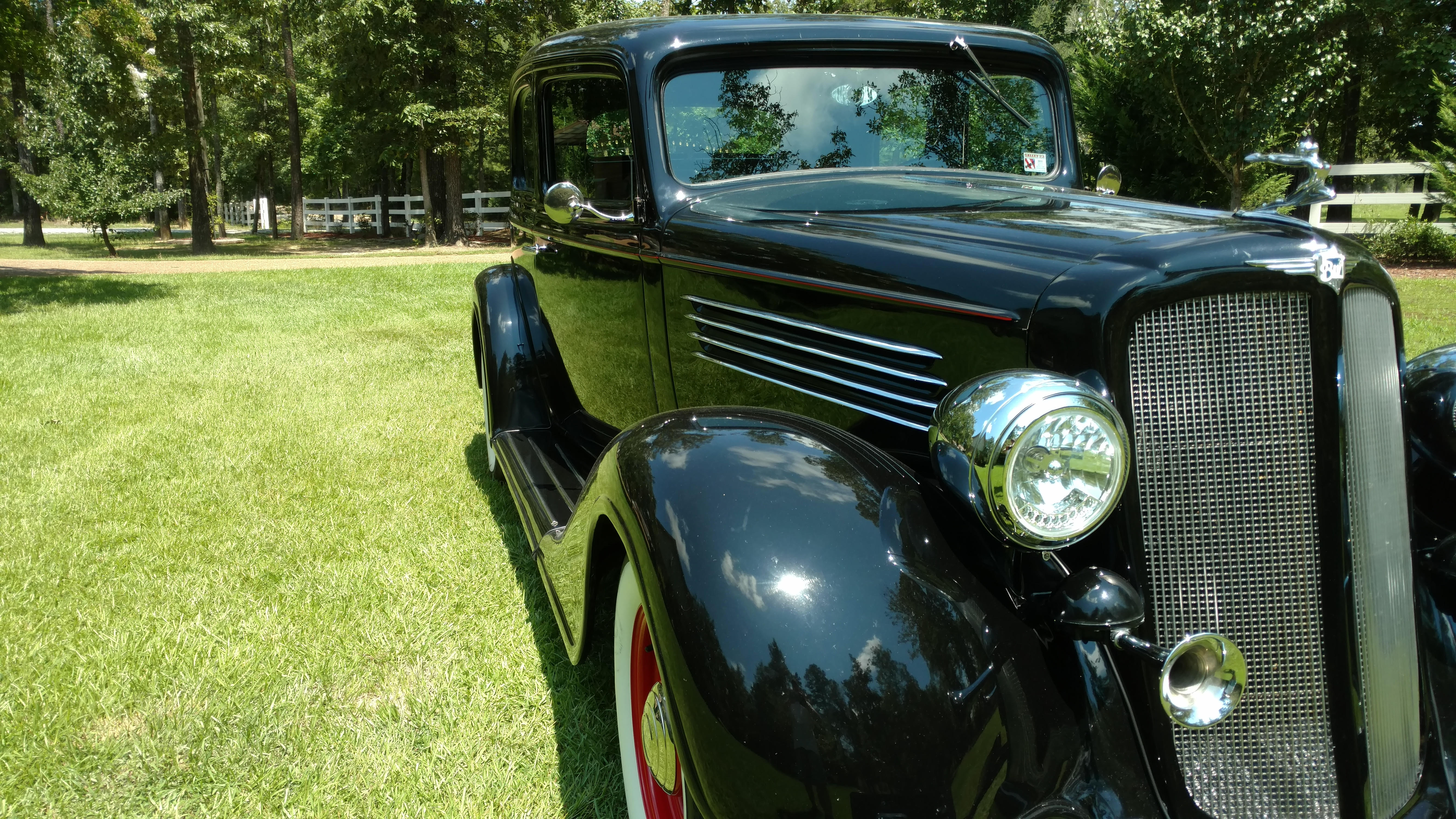 2nd Image of a 1935 BUICK VICTORIA