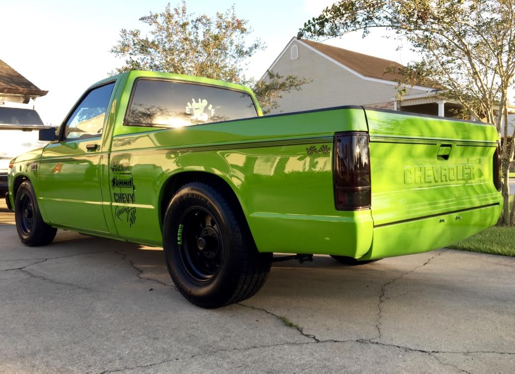 2nd Image of a 1988 CHEVROLET S10
