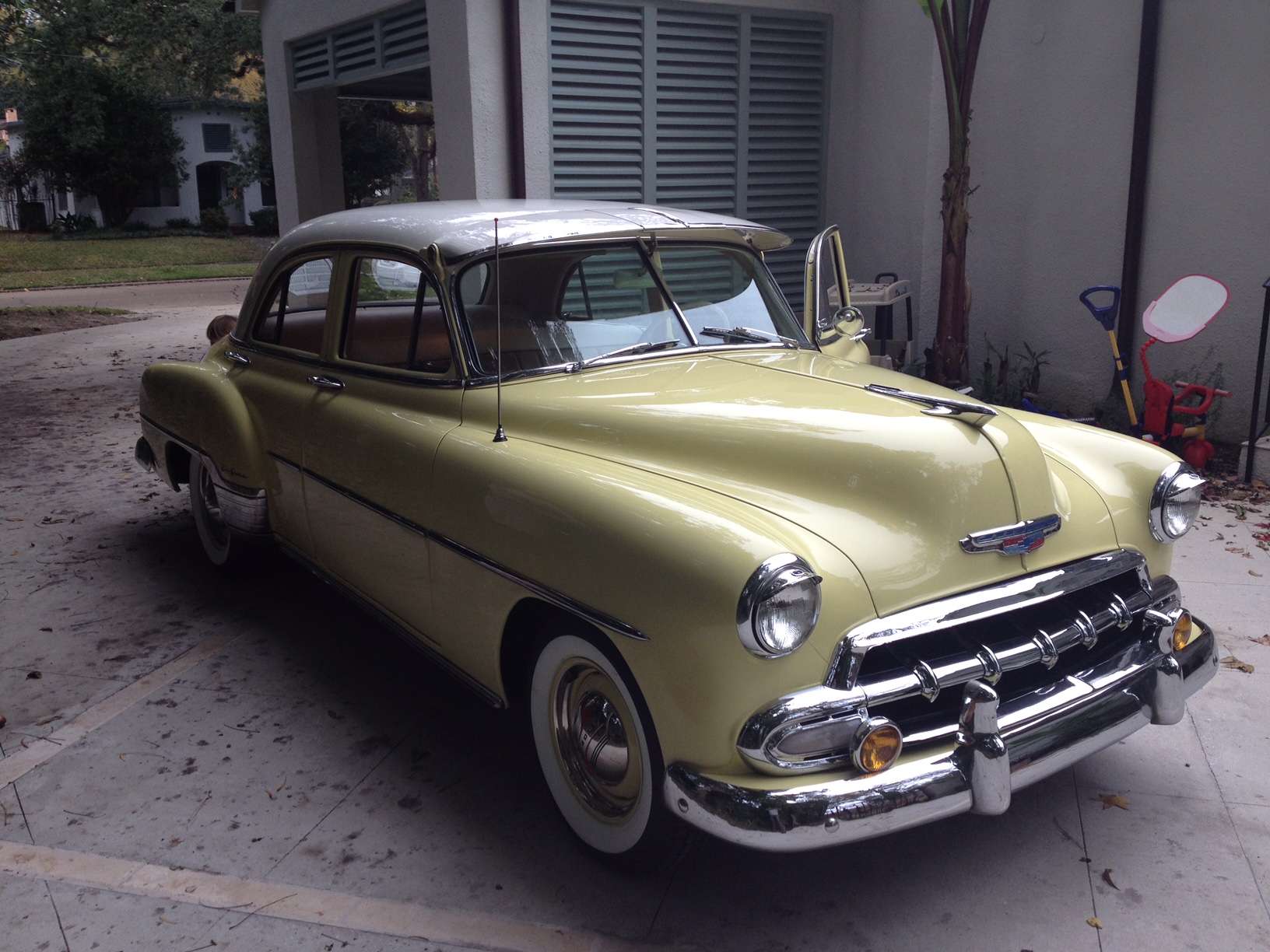 1st Image of a 1952 CHEVROLET BELAIR