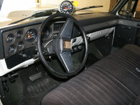 Image 3 of 7 of a 1987 CHEVROLET SIERRA