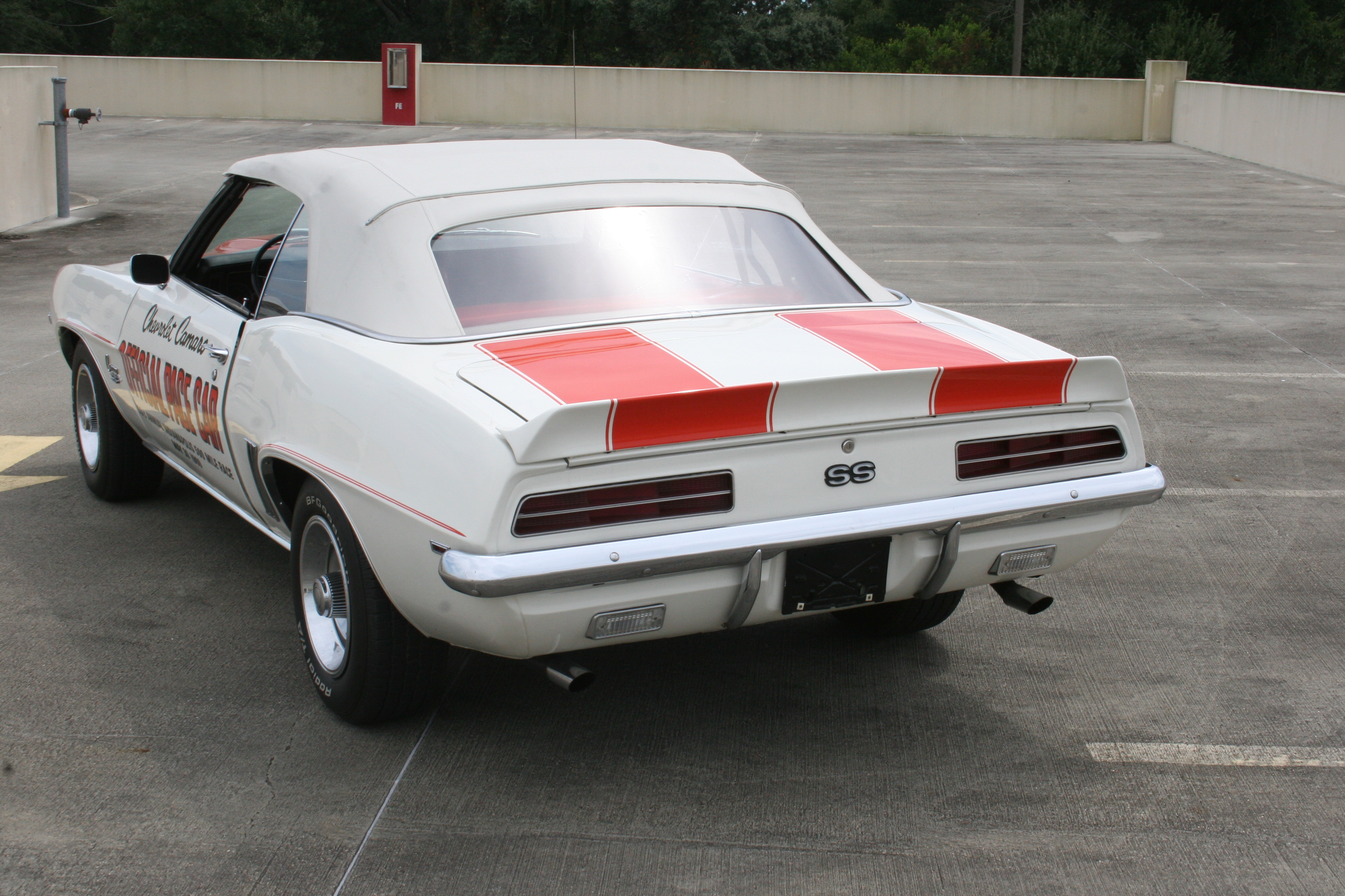 3rd Image of a 1969 CHEVROLET PACE CAR