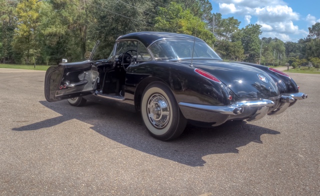 2nd Image of a 1959 CHEVROLET CORVETTE