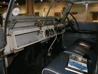 Image 3 of 8 of a 1964 LANDROVER ROVER