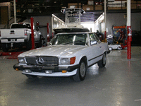 Image 2 of 12 of a 1989 MERCEDES-BENZ 560 560SL