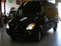 Image 4 of 13 of a 2008 DODGE SPRINTER-LIMO