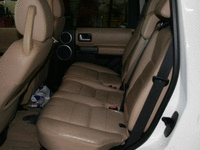 Image 10 of 11 of a 2006 LANDROVER LR3