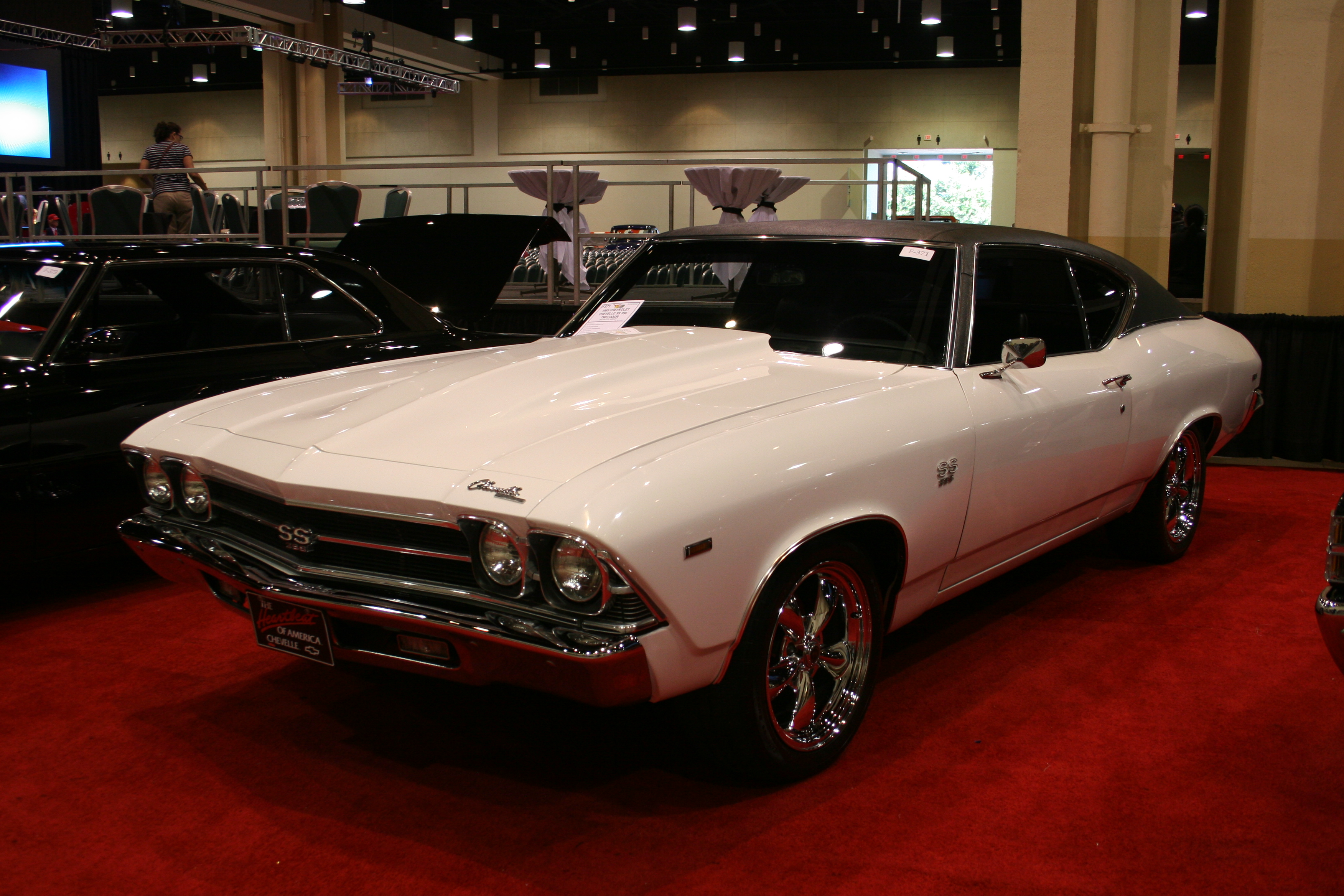 2nd Image of a 1969 CHEVROLET CHEVELLE SS 396