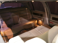 Image 7 of 9 of a 1994 CADILLAC FLEETWOOD