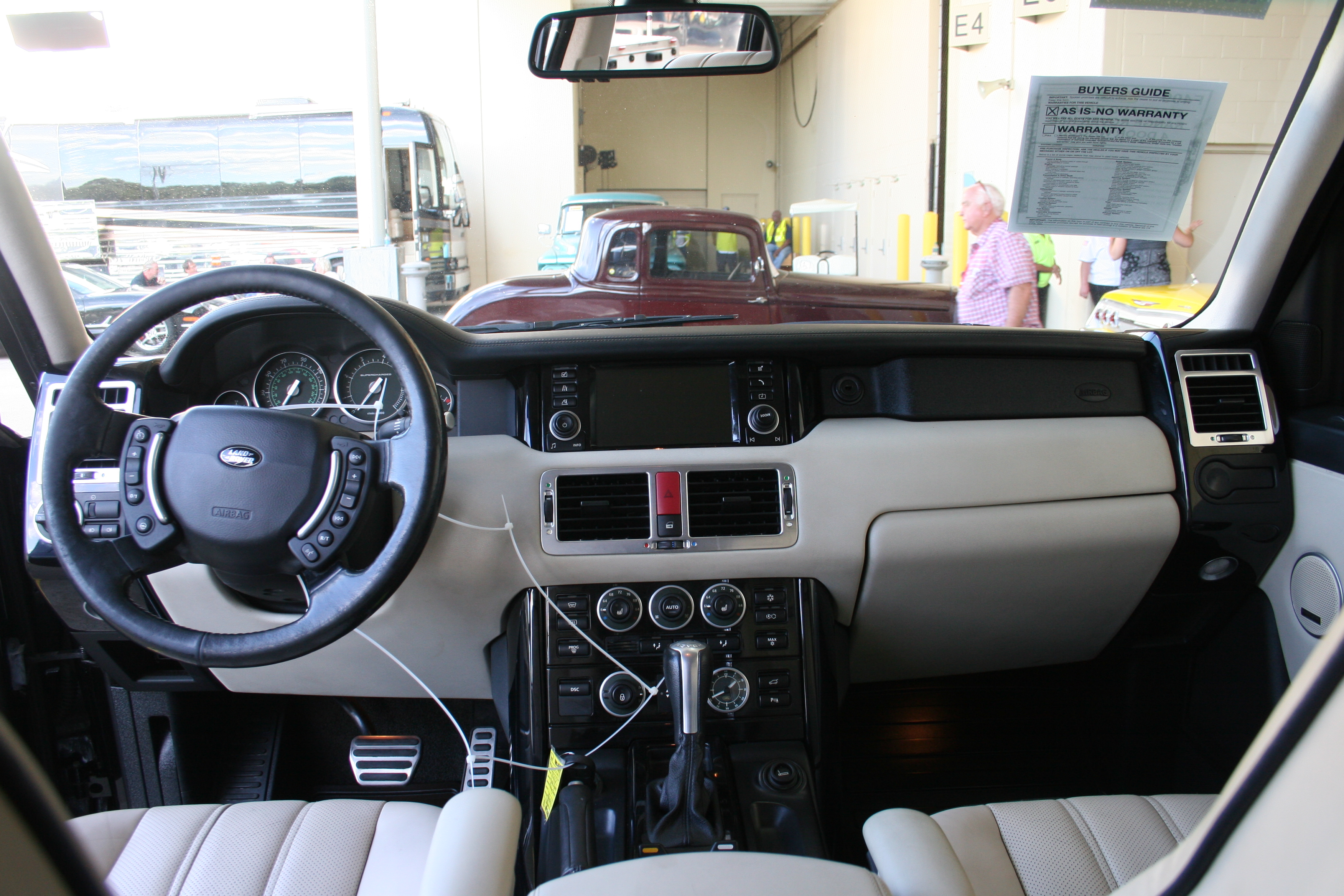 2nd Image of a 2006 LAND ROVER RANGE ROVER HSE