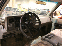 Image 4 of 7 of a 1993 CHEVROLET C1500